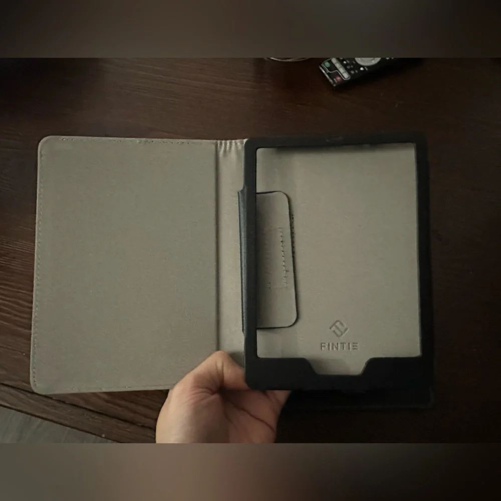 Kindle Paperwhite 2021 Cases